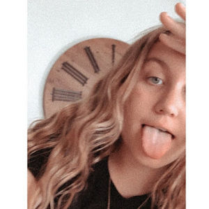 Meet your Posher, Addison